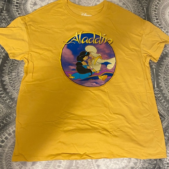 Disney Tops - Aladdin T-shirt